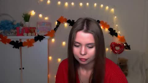 Snapshot of dream_mari chatting on October 21, 6:39 am Mari online show from October 21, 6:39 am