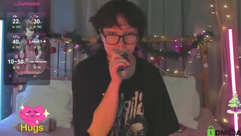 Snapshot of dreamgirllove chatting on December 22, 1:55 am Billy online show from December 22, 1:55 am