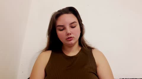 Mila online show from December 4, 9:18 am