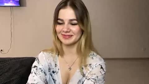 Bella online show from September 9, 5:46 pm