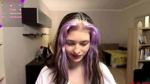 Dia online show from April 16, 3:55 pm