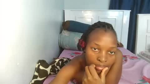 drippyreen online show from February 13, 4:25 am