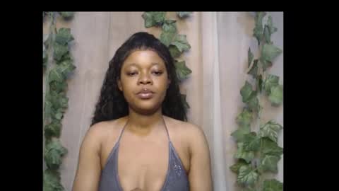 Snapshot of dripqueenx chatting on October 5, 12:54 pm linda online show from October 5, 12:54 pm