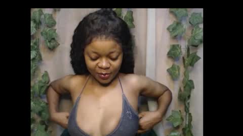 Snapshot of dripqueenx chatting on October 18, 9:56 am linda online show from October 18, 9:56 am