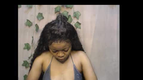 Snapshot of dripqueenx chatting on October 19, 10:06 am linda online show from October 19, 10:06 am