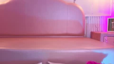 Victoria online show from October 12, 11:29 pm