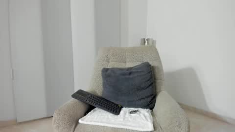 Dulce online show from April 16, 9:09 am