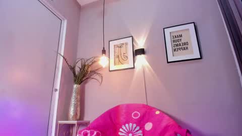 Snapshot of dulce__fiore07 chatting on September 13, 12:35 pm dulce__fiore07 online show from September 13, 12:35 pm