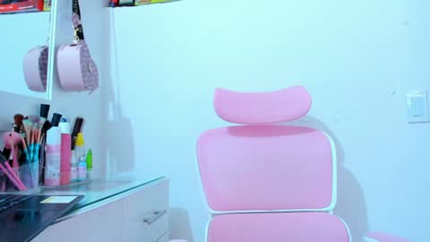Dulce  online show from January 13, 6:16 pm