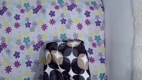 Snapshot of dulce_amor chatting on February 28, 3:37 am Dulce online show from February 28, 3:37 am