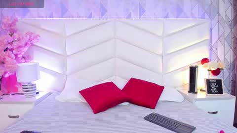 Snapshot of dulce_hiil_ chatting on January 9, 10:41 pm    Monday 5-2 am From Tuesday to Friday5-1 am Colombia time online show from January 9, 10:41 pm