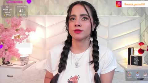 Snapshot of dulce_hiil_ chatting on December 30, 1:26 am    Monday 5-2 am From Tuesday to Friday5-1 am Colombia time online show from December 30, 1:26 am