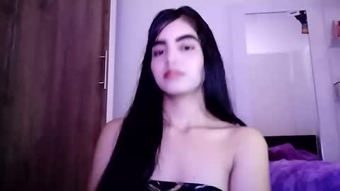 dulce_lucero online show from December 27, 6:10 pm