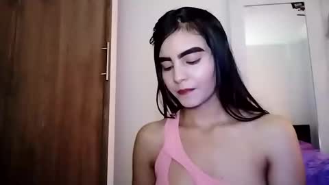 dulce_lucero online show from February 17, 5:55 pm