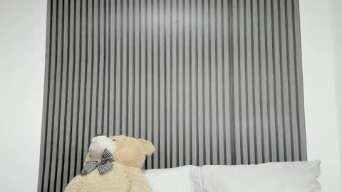 Dulce  online show from October 3, 1:27 pm