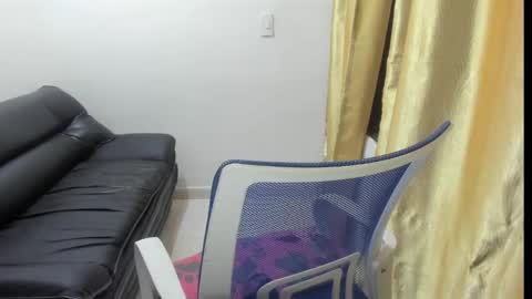 Snapshot of dulcemilf_ chatting on January 26, 1:09 am Dulce online show from January 26, 1:09 am