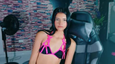 dulcemystery online show from October 16, 6:16 am