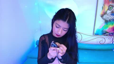 Dulce  online show from February 5, 1:11 pm