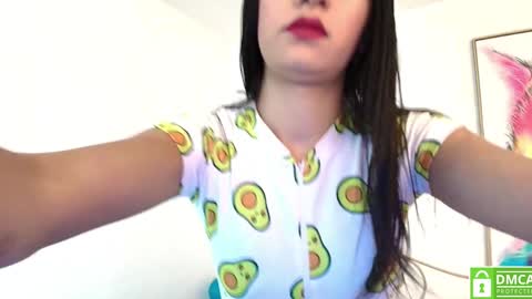 Dulce  online show from January 8, 1:09 pm
