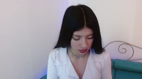 Dulce  online show from December 4, 1:09 pm