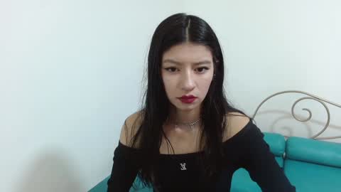 Dulce  online show from December 2, 1:01 pm