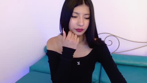 Dulce  online show from December 19, 1:40 pm