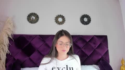 Snapshot of dulcevela chatting on March 2, 4:29 am dulcevela online show from March 2, 4:29 am