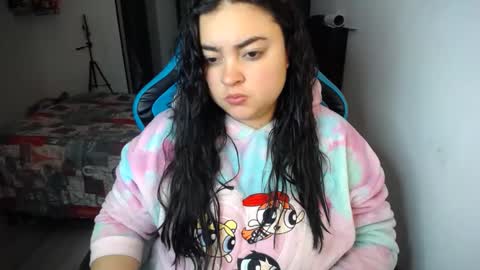 Snapshot of dumont_model chatting on September 9, 5:40 am Nicole online show from September 9, 5:40 am