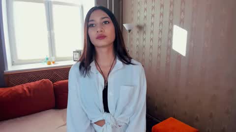 Dina online show from September 11, 1:11 pm