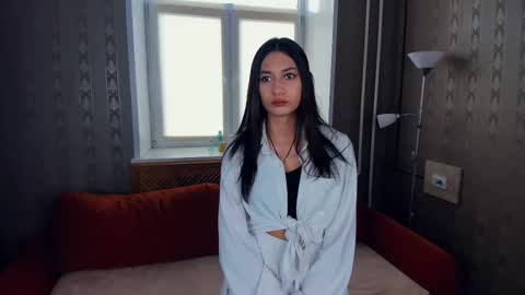 Dina online show from September 13, 1:41 pm