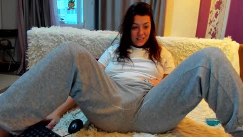 dayana online show from February 1, 5:49 am