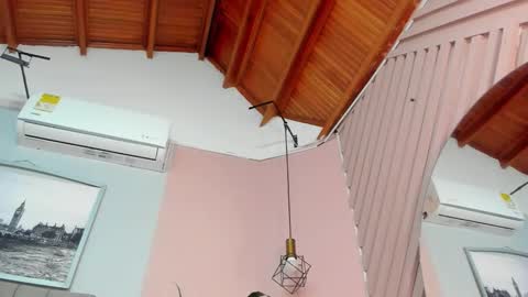 Juana online show from January 6, 7:06 pm