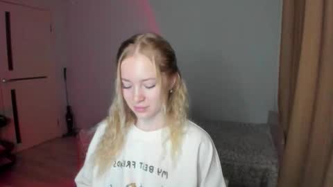 fansly - yourbestbaby online show from March 8, 4:05 am