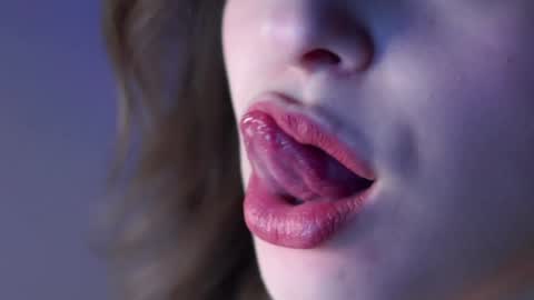Kriss online show from March 8, 1:15 am