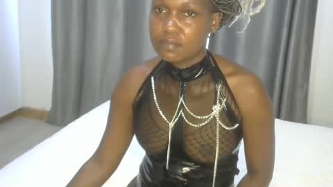 east_queen online show from January 3, 9:36 am