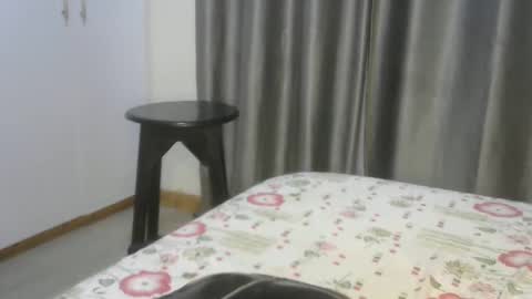 east_queen online show from January 7, 3:24 am