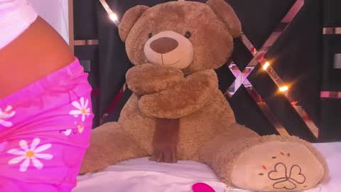 Luci  online show from February 23, 2:03 am