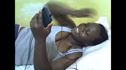 ebony_cutiee online show from May 7, 6:55 pm