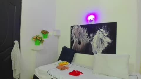 ebony_katterin online show from January 4, 7:02 pm