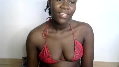 ebony_lynne online show from June 15, 5:24 pm