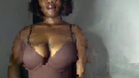 delilah online show from March 21, 4:17 am