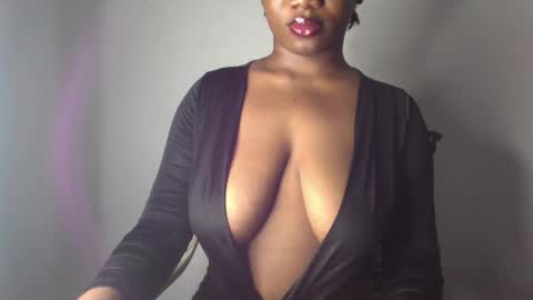 delilah online show from December 18, 11:19 pm