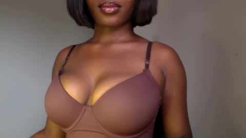 delilah online show from April 10, 10:43 am