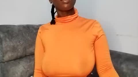Snapshot of ebonycandymelani chatting on February 22, 11:10 pm Ebony Melanie online show from February 22, 11:10 pm