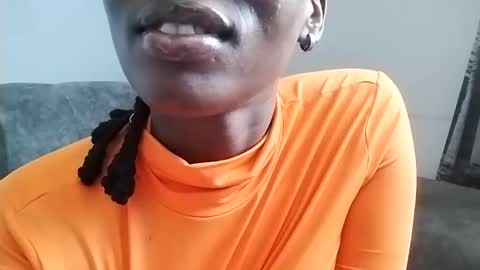 Snapshot of ebonycandymelani chatting on February 22, 12:29 pm Ebony Melanie online show from February 22, 12:29 pm
