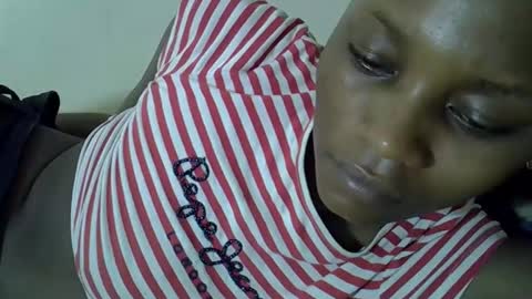 Snapshot of ebonycutegal4 chatting on October 29, 7:05 pm MELLEN online show from October 29, 7:05 pm