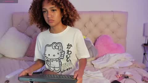 Snapshot of ebonygoddes03 chatting on December 30, 1:04 am Queen Ebony online show from December 30, 1:04 am