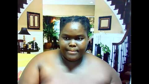 ebonyhotbuns4u2luv online show from February 4, 6:49 pm