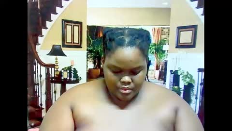 ebonyhotbuns4u2luv online show from February 22, 7:01 am