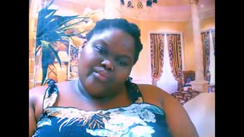 Snapshot of ebonyhotbuns4u2luv chatting on September 22, 5:06 am ebonyhotbuns4u2luv online show from September 22, 5:06 am